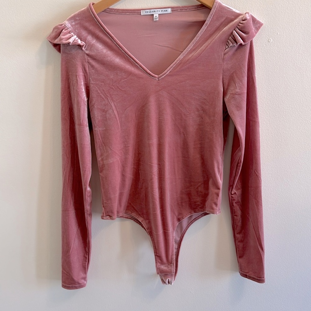 Pink velvet bodysuit CELEBRITY PINK size medium NWOT ruffle sleeves